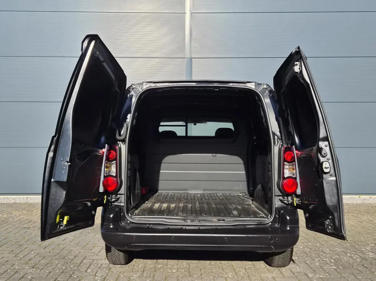 1.6 BlueHDI Airco Cruise Sidebars Marge