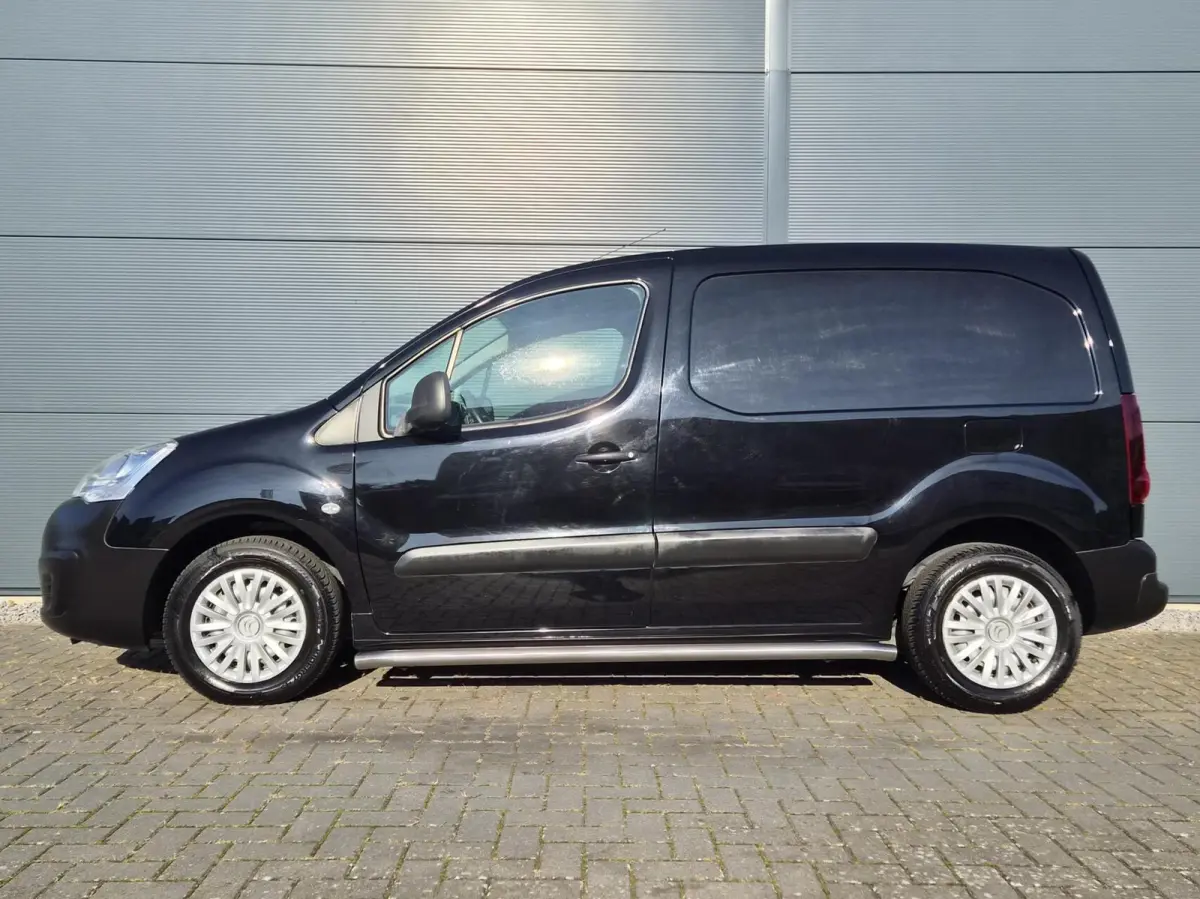 1.6 BlueHDI Airco Cruise Sidebars Marge