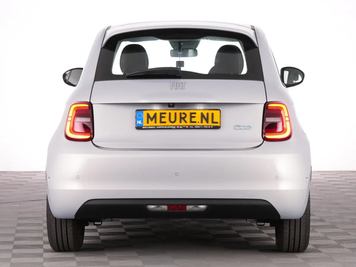 Urban Plus 24 kWh *SOH 98%* CAMERA | CARPLAY | Stoelverwarming | PDC !