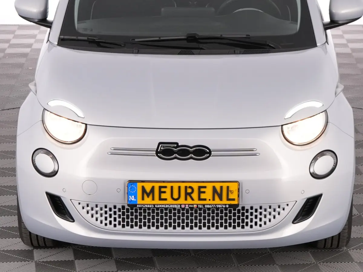 Urban Plus 24 kWh *SOH 98%* CAMERA | CARPLAY | Stoelverwarming | PDC !