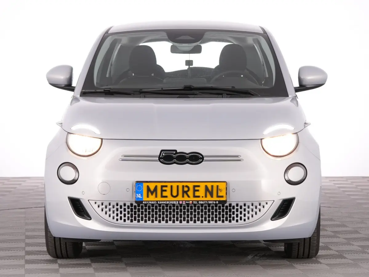 Urban Plus 24 kWh *SOH 98%* CAMERA | CARPLAY | Stoelverwarming | PDC !