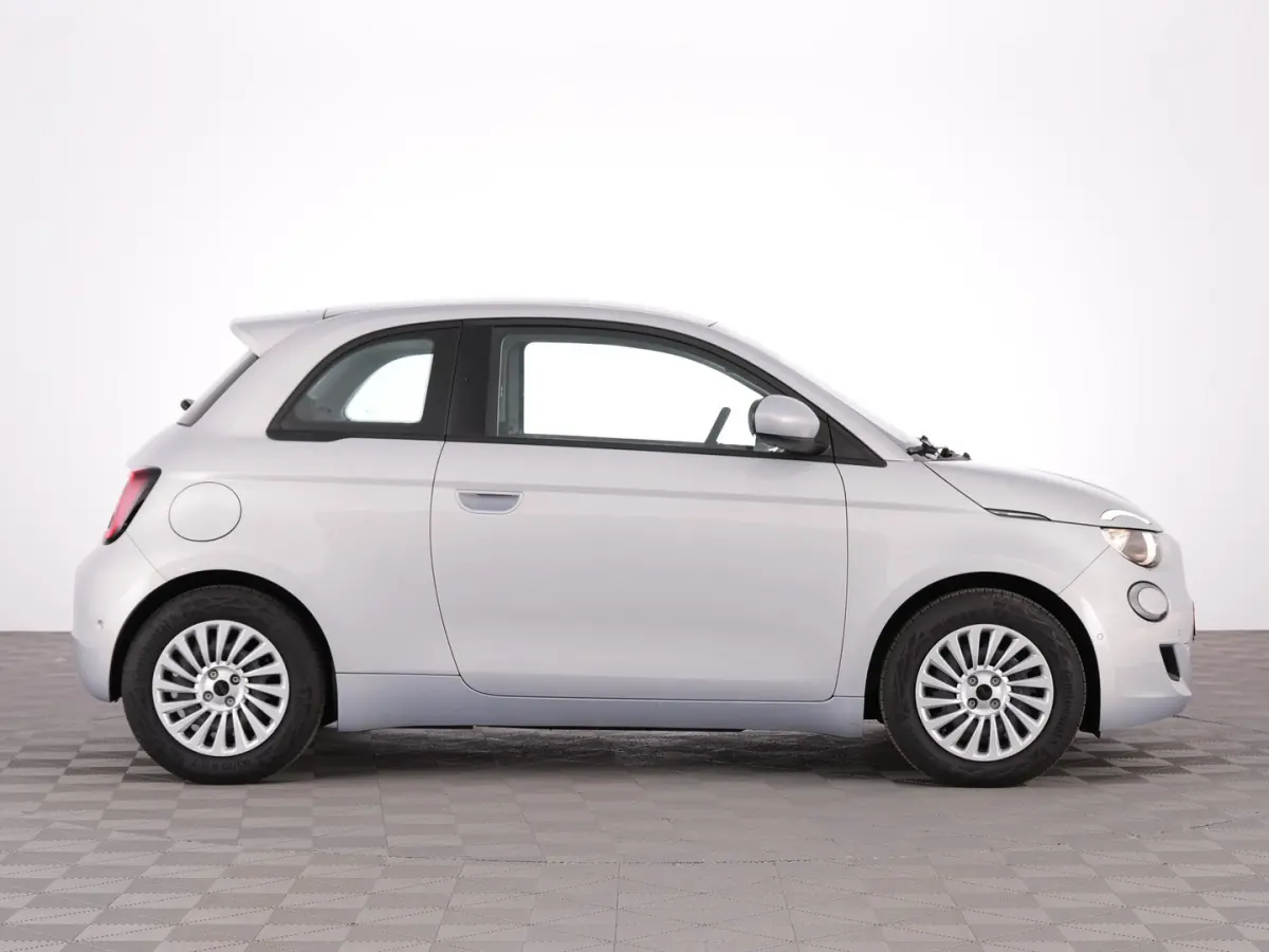 Urban Plus 24 kWh *SOH 98%* CAMERA | CARPLAY | Stoelverwarming | PDC !