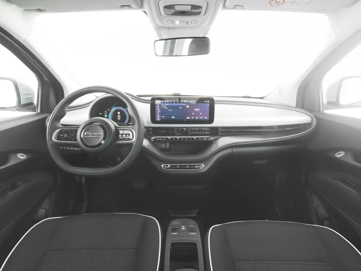 Urban Plus 24 kWh *SOH 98%* CAMERA | CARPLAY | Stoelverwarming | PDC !