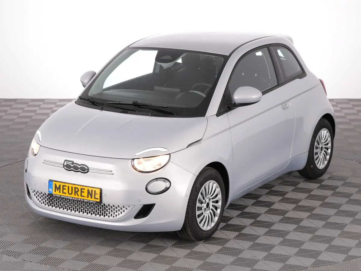 Urban Plus 24 kWh *SOH 98%* CAMERA | CARPLAY | Stoelverwarming | PDC !