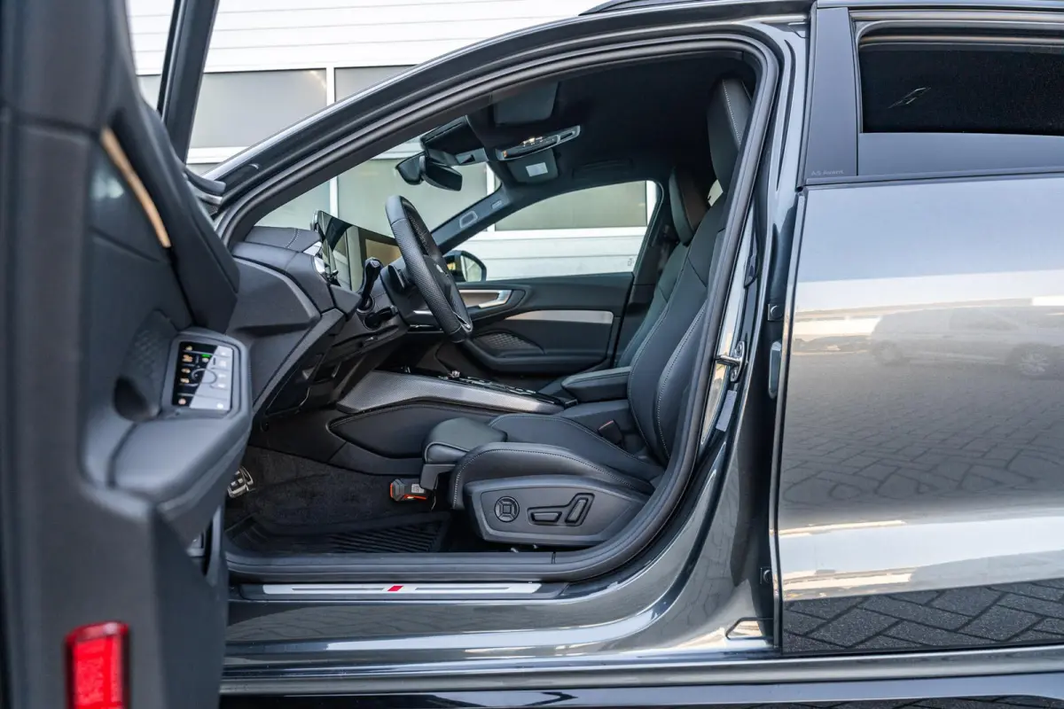 Avant 2.0 367pk quattro S edition Competition | Trekhaak | B&O Audio | Winterpakket