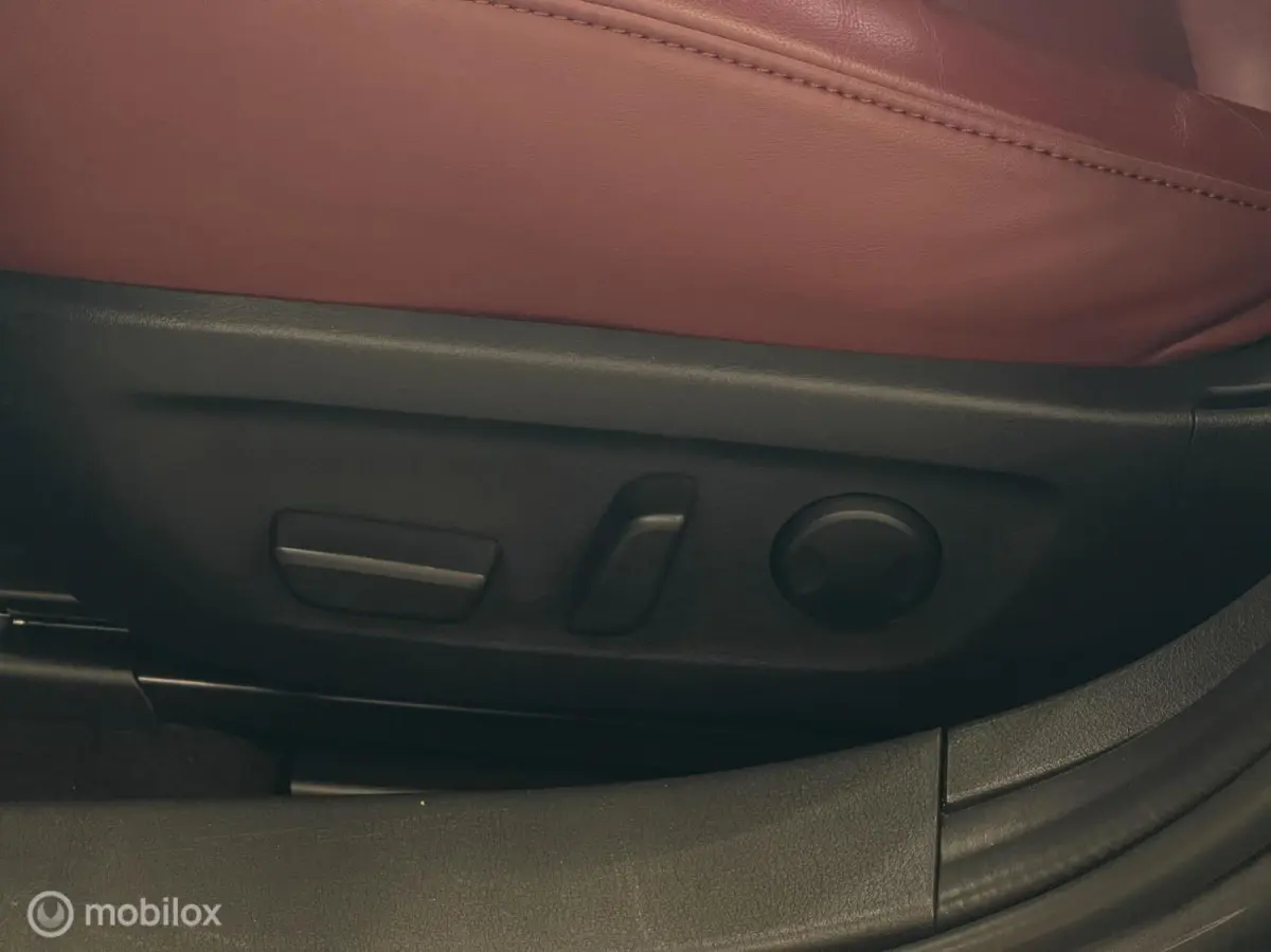 2.0 e-Skyactiv-X M Hybrid 186 Exclusive-Line | Rood Leder | Pano | HUD | Bose | Memory