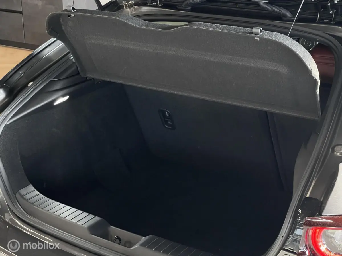2.0 e-Skyactiv-X M Hybrid 186 Exclusive-Line | Rood Leder | Pano | HUD | Bose | Memory