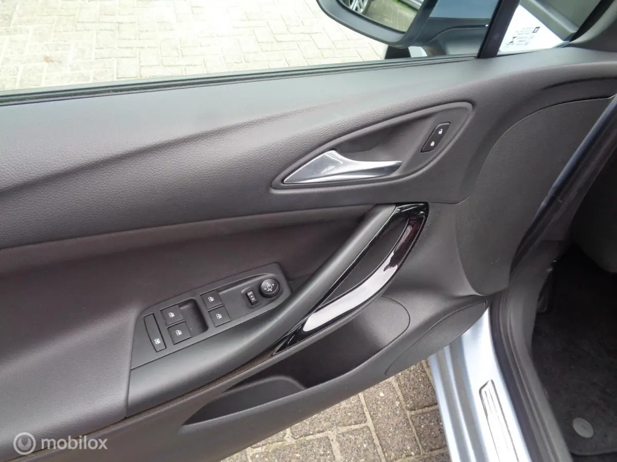 K 1.0 TURBO Innovation/Ecc/Airco/PDC/Carplay/17''LM/Slechts 74000km