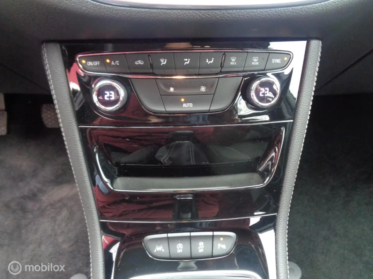 K 1.0 TURBO Innovation/Ecc/Airco/PDC/Carplay/17''LM/Slechts 74000km