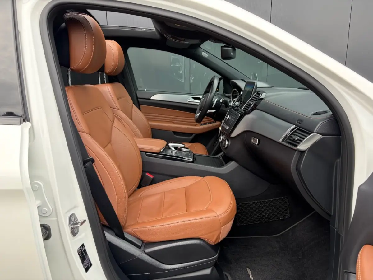 AMG 43 Pano ACC HUD Massage Camera H/K Carplay e.Trekhaak