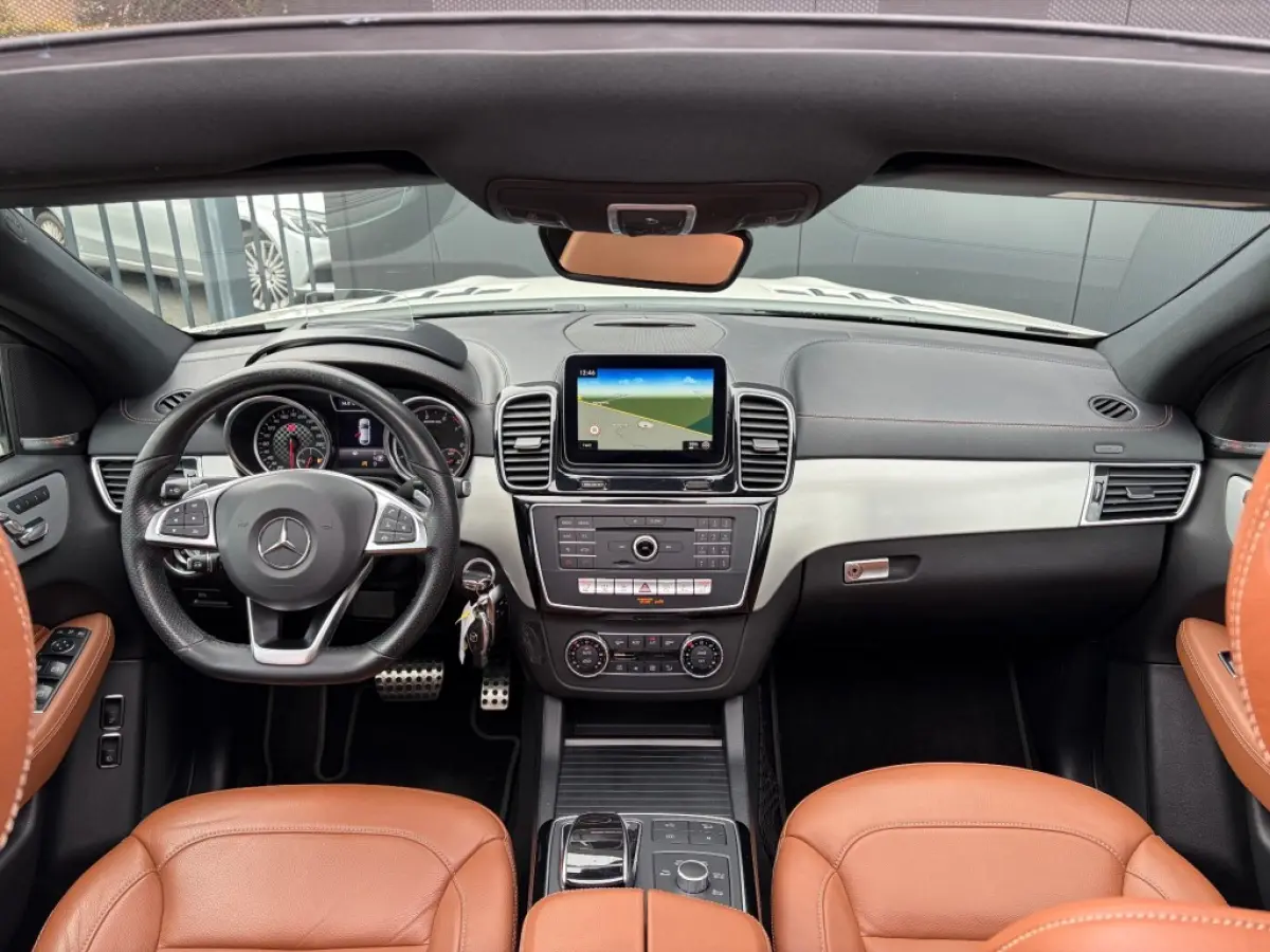 AMG 43 Pano ACC HUD Massage Camera H/K Carplay e.Trekhaak