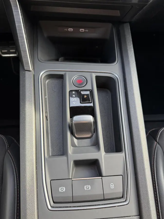 1.4 e-Hybrid Perform. Pano|Memory|Camera|BTW