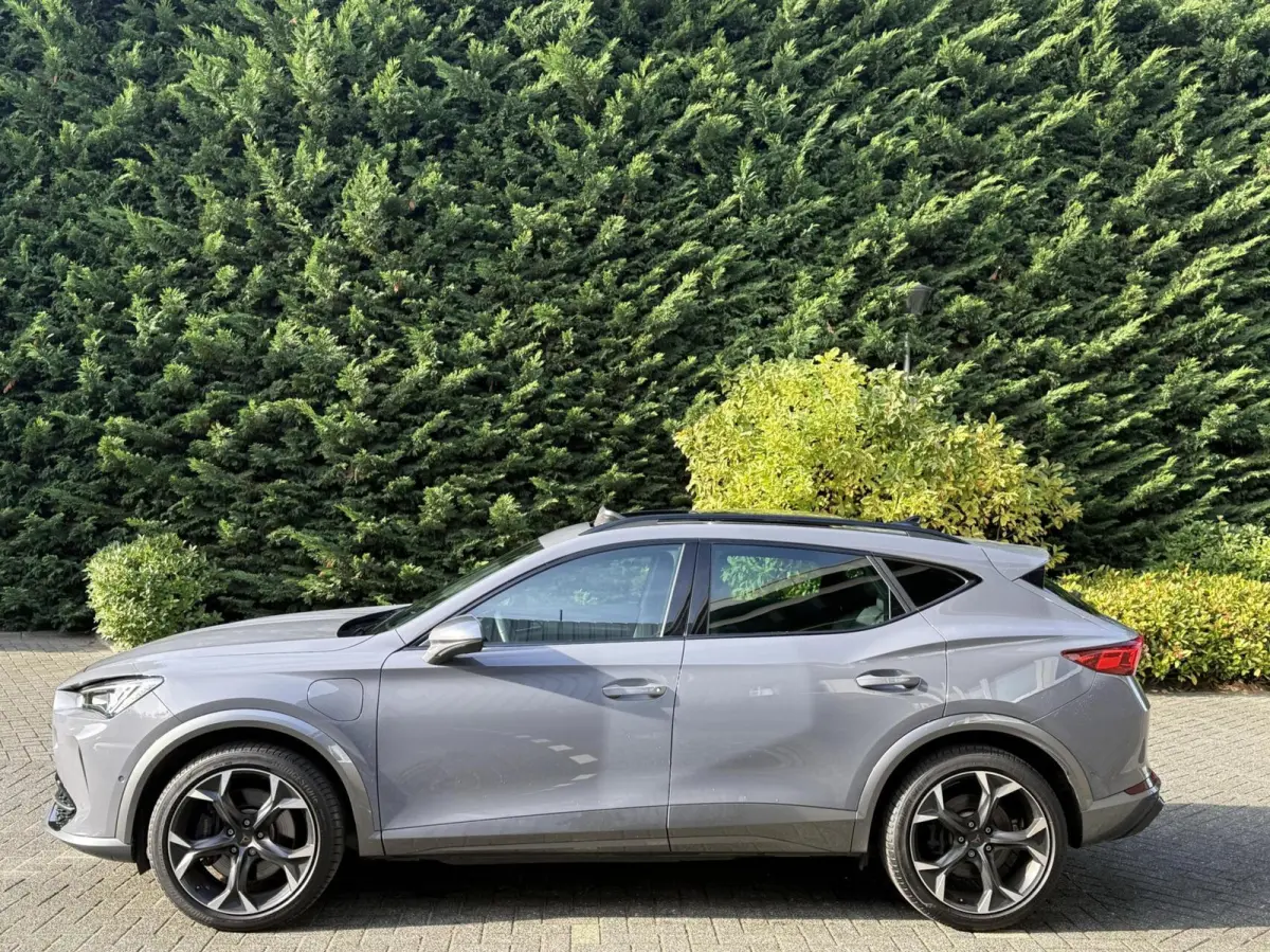 1.4 e-Hybrid Perform. Pano|Memory|Camera|BTW