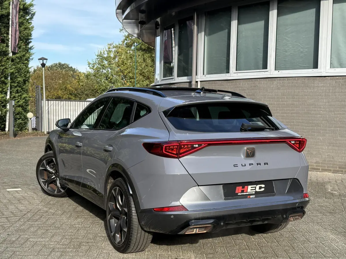 1.4 e-Hybrid Perform. Pano|Memory|Camera|BTW