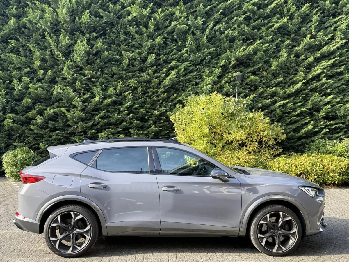 1.4 e-Hybrid Perform. Pano|Memory|Camera|BTW