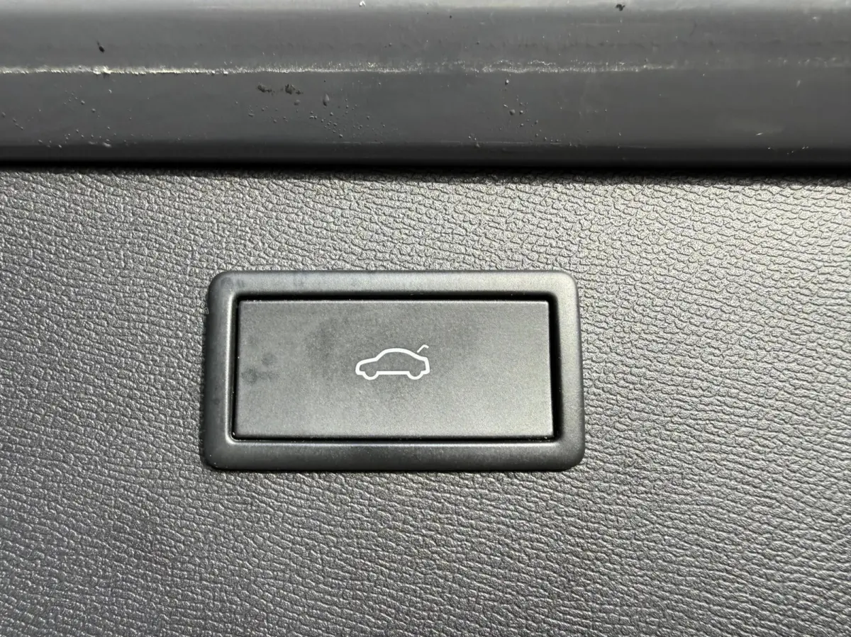 1.4 e-Hybrid Perform. Pano|Memory|Camera|BTW