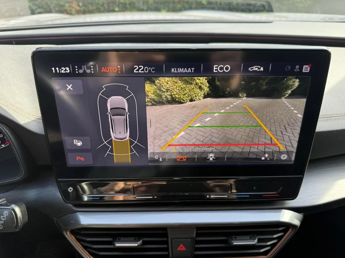 1.4 e-Hybrid Perform. Pano|Memory|Camera|BTW