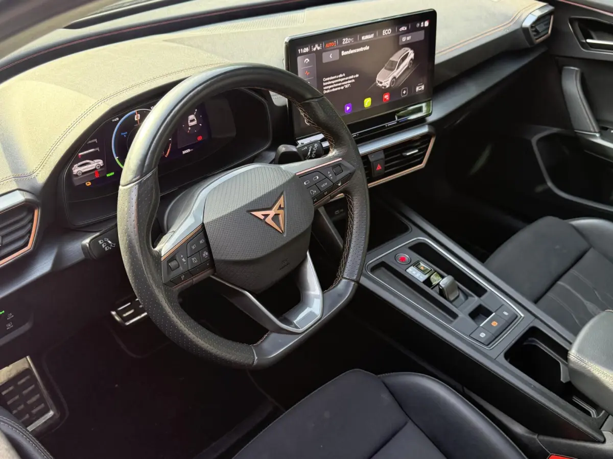 1.4 e-Hybrid Perform. Pano|Memory|Camera|BTW