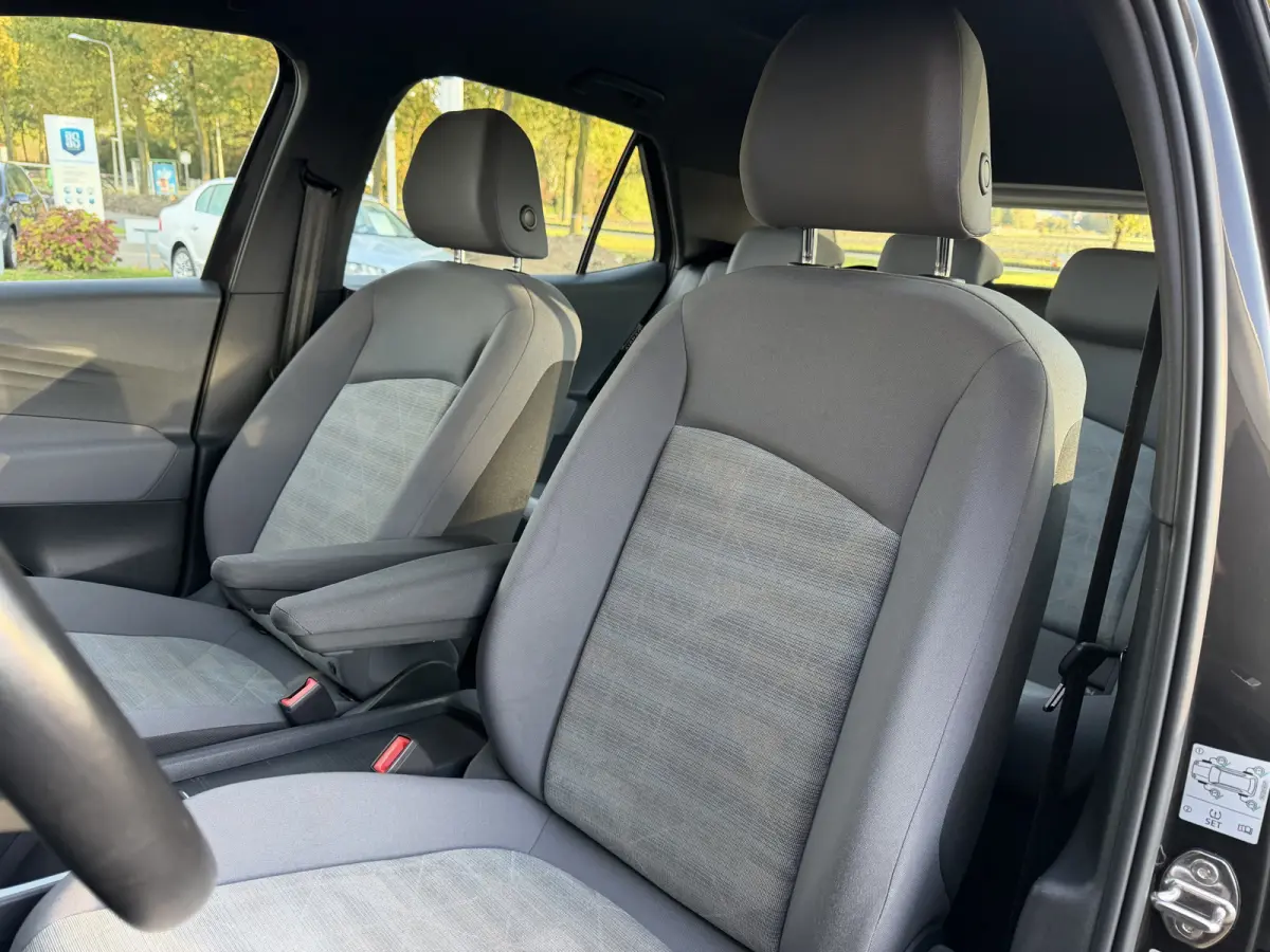 Pro 58 kWh / Sensoren / Carplay / Verw. Stuur + Stoelen / SoH 92,1% /