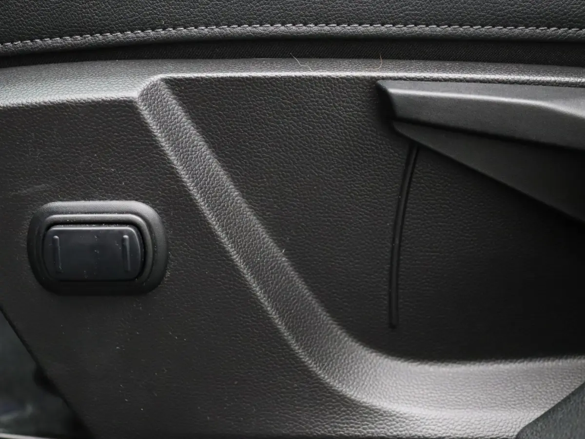 EV87 long range iconic Apple Carplay/Android Auto | Climate