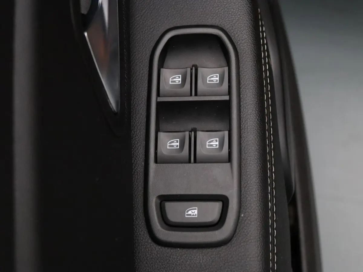 90pk TCe Prestige Apple Carplay/Android Auto | Trekhaak afneembaar.