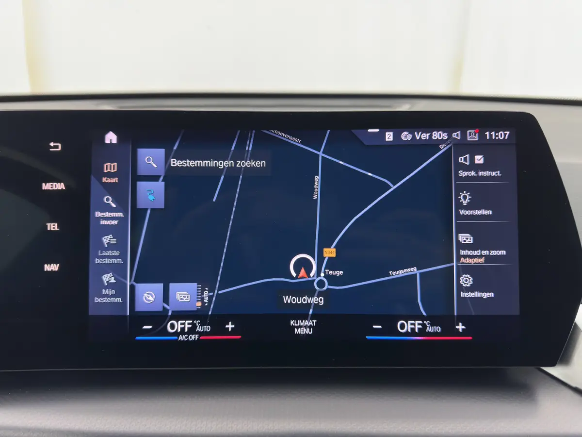 xDrive30 M-Styling Launch Edition 67 kWh (3-Fase-11kW) {SoH-99%) (INCL.BTW) *LEATHER-MICROFIBRE | FULL-LED | HARMAN/KARDON | WIDESCREEN-DIGI-COCKPIT | CAMERA | PRIVACY-GLASS | SHIFT-PADDLES 