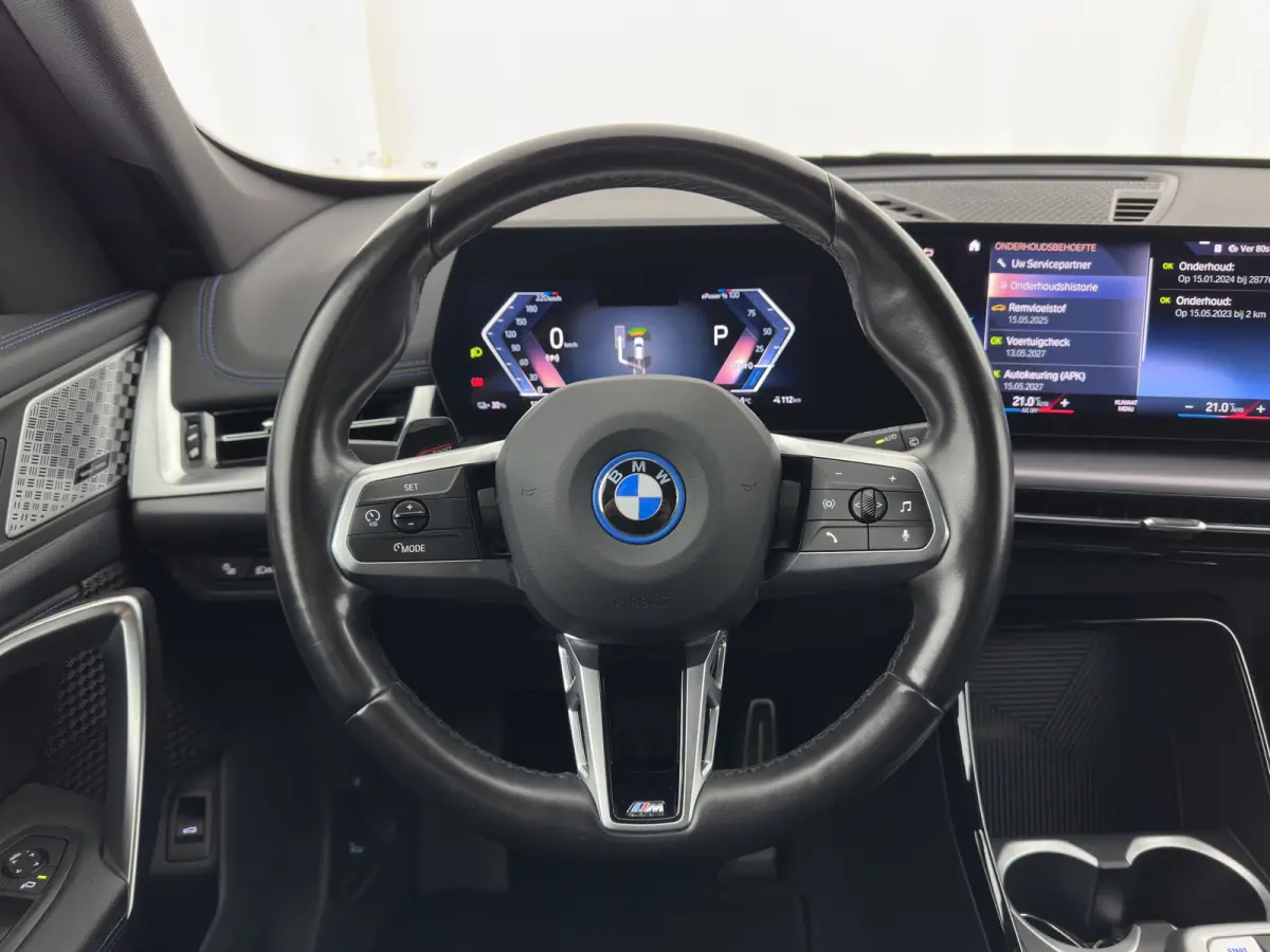 xDrive30 M-Styling Launch Edition 67 kWh (3-Fase-11kW) {SoH-99%) (INCL.BTW) *LEATHER-MICROFIBRE | FULL-LED | HARMAN/KARDON | WIDESCREEN-DIGI-COCKPIT | CAMERA | PRIVACY-GLASS | SHIFT-PADDLES 