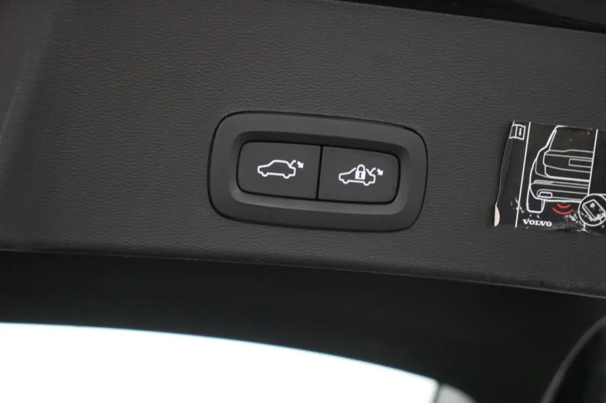 1.5 T4 R-Design - Digitaal Cockpit, Carplay, Stoelverw. Afn. Trekhaak
