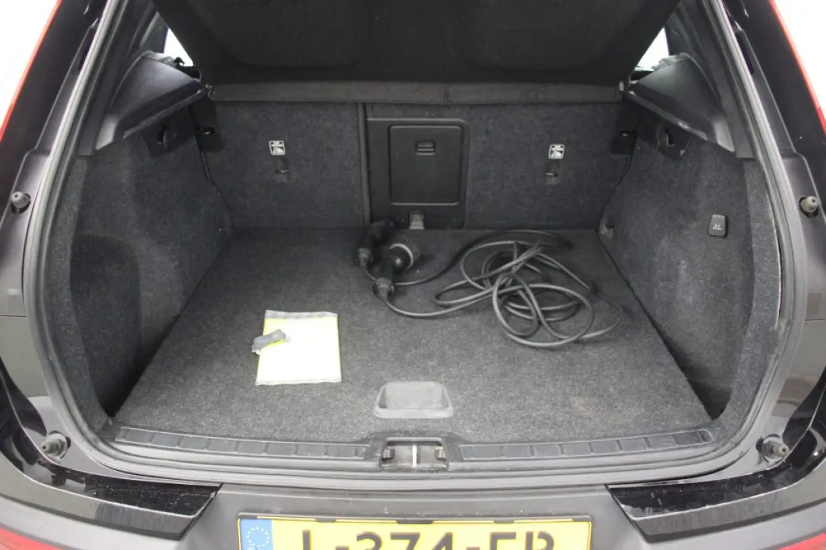 1.5 T4 R-Design - Digitaal Cockpit, Carplay, Stoelverw. Afn. Trekhaak
