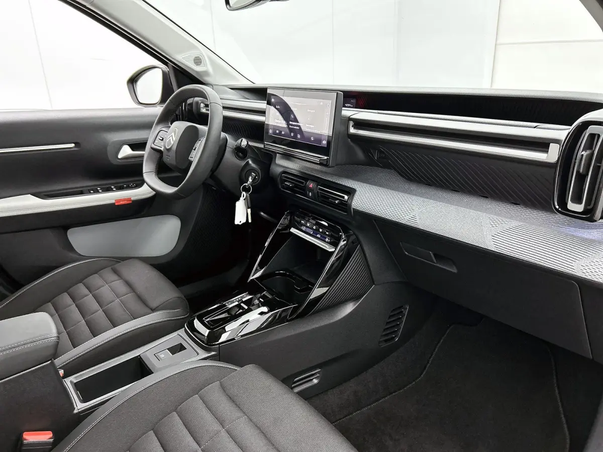 SUV Max 44 kWh Comfort Range 113pk | Accu 95% | Lage kilometerstand! | Navigatie | Achteruitrijcamera | Climate Control | Cruise Control | Parkeersensoren v+a | Dodehoeksensor | Bluetooth | 