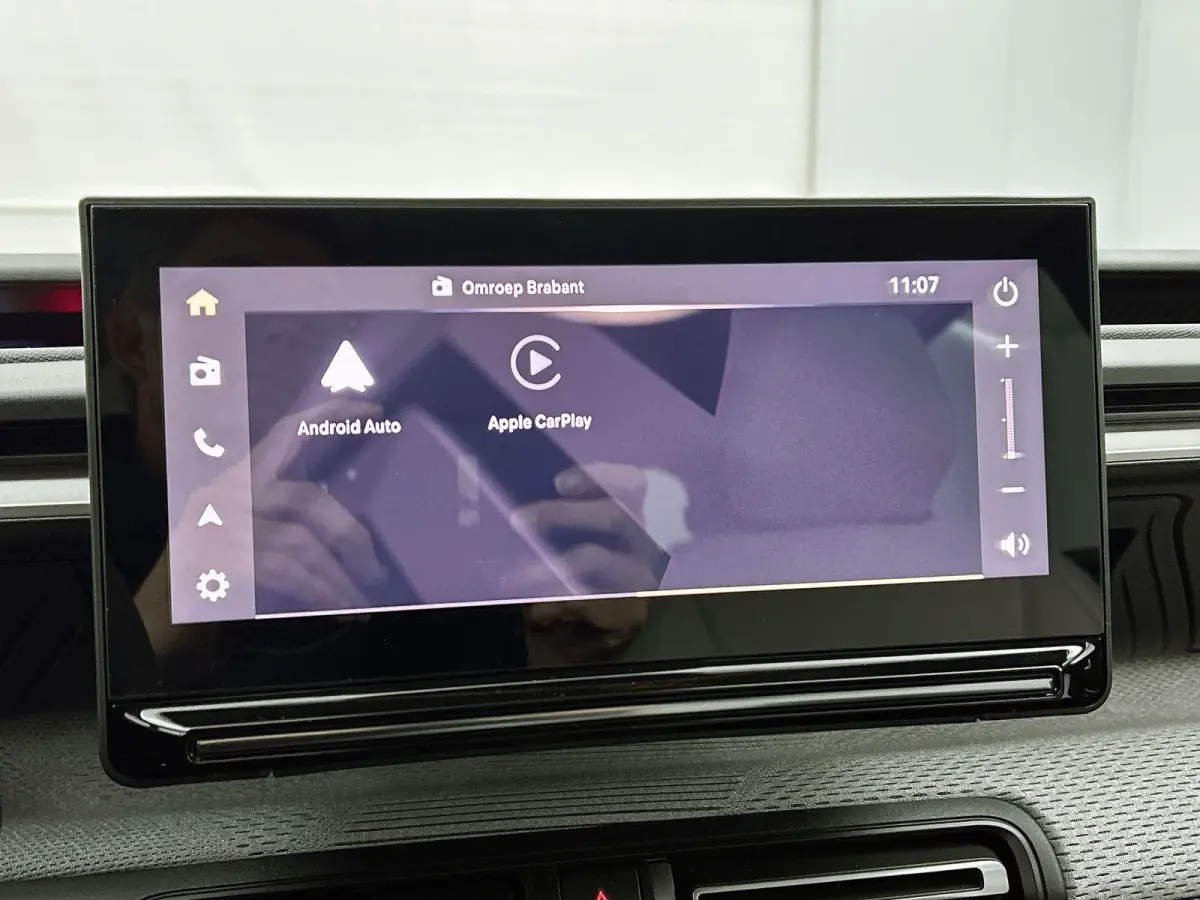 SUV Max 44 kWh Comfort Range 113pk | Accu 95% | Lage kilometerstand! | Navigatie | Achteruitrijcamera | Climate Control | Cruise Control | Parkeersensoren v+a | Dodehoeksensor | Bluetooth | 