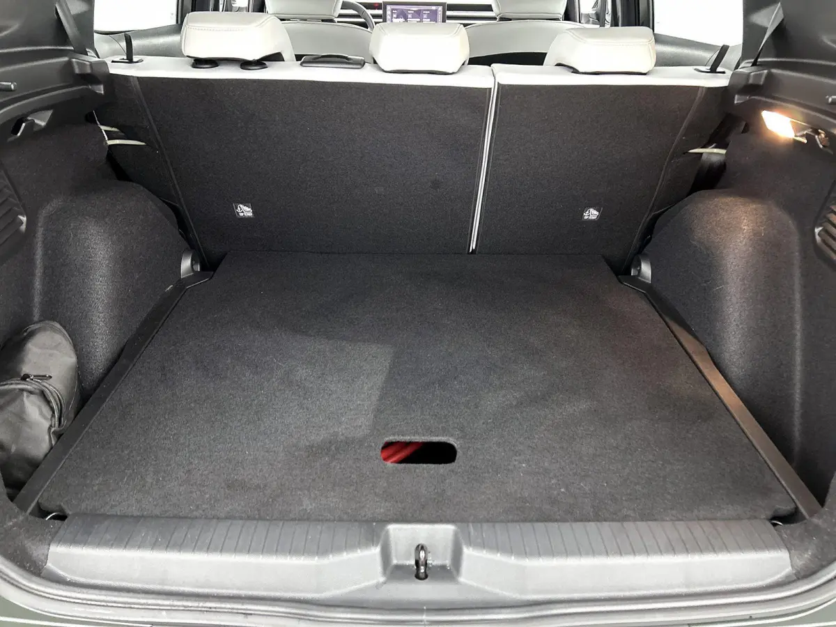 SUV Max 44 kWh Comfort Range 113pk | Accu 95% | Lage kilometerstand! | Navigatie | Achteruitrijcamera | Climate Control | Cruise Control | Parkeersensoren v+a | Dodehoeksensor | Bluetooth | 