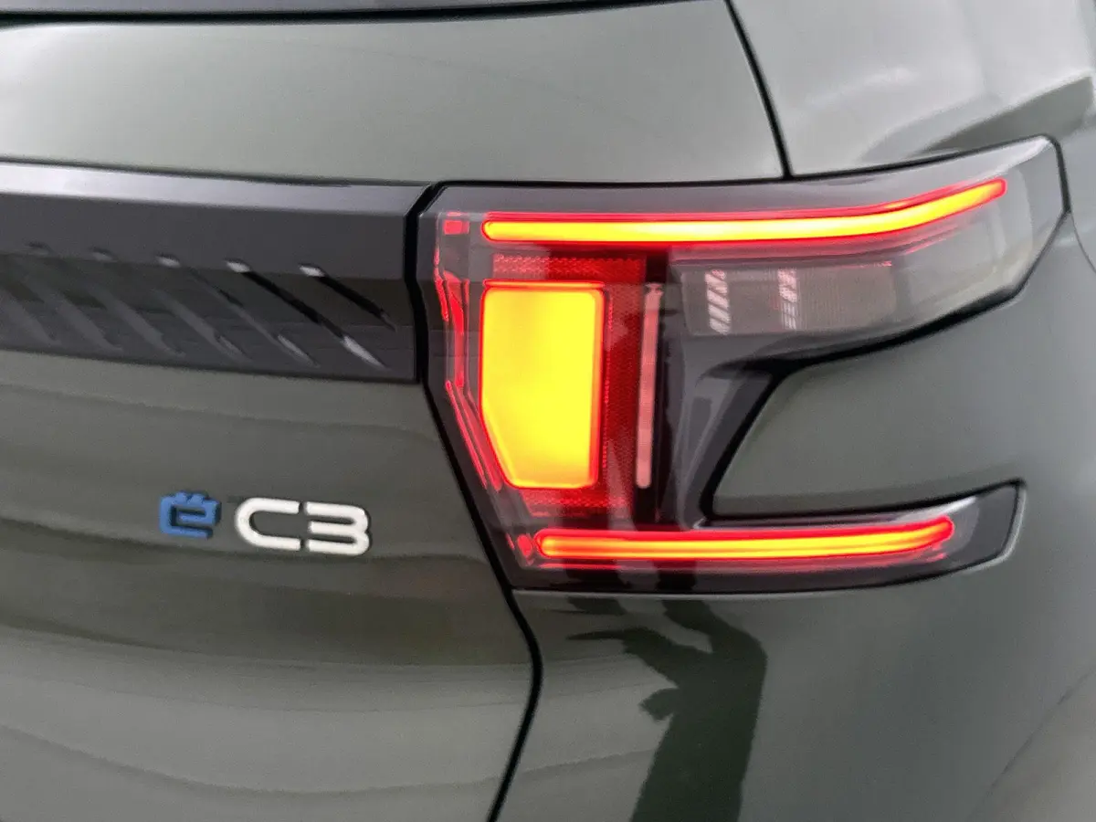 SUV Max 44 kWh Comfort Range 113pk | Accu 95% | Lage kilometerstand! | Navigatie | Achteruitrijcamera | Climate Control | Cruise Control | Parkeersensoren v+a | Dodehoeksensor | Bluetooth | 