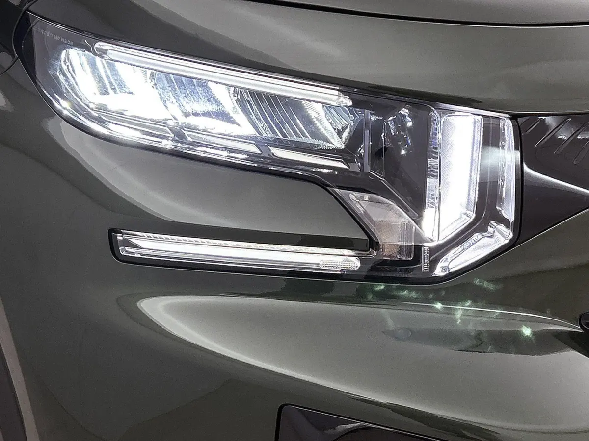 SUV Max 44 kWh Comfort Range 113pk | Accu 95% | Lage kilometerstand! | Navigatie | Achteruitrijcamera | Climate Control | Cruise Control | Parkeersensoren v+a | Dodehoeksensor | Bluetooth | 