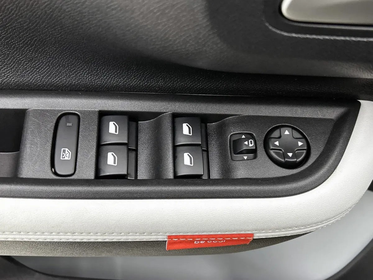 SUV Max 44 kWh Comfort Range 113pk | Accu 95% | Lage kilometerstand! | Navigatie | Achteruitrijcamera | Climate Control | Cruise Control | Parkeersensoren v+a | Dodehoeksensor | Bluetooth | 