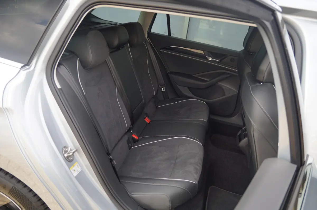 1.5 eHybrid 204pk Business | SoH 100% | Trekhaak | Head-up | Elektrische Stoelen