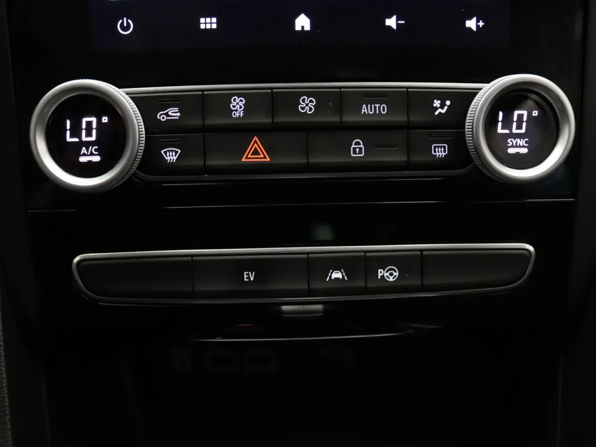 160pk Plug-In Hybrid Intens Apple Carplay/Android Auto | Climate