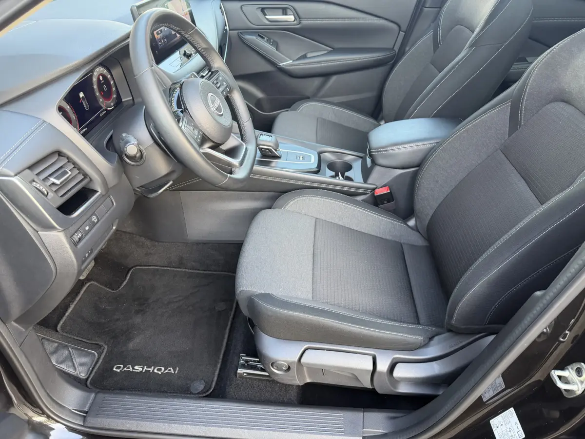 1.3 MHEV Xtronic N-Connecta / 360 Camera / Keyless / Carplay / Sensoren /