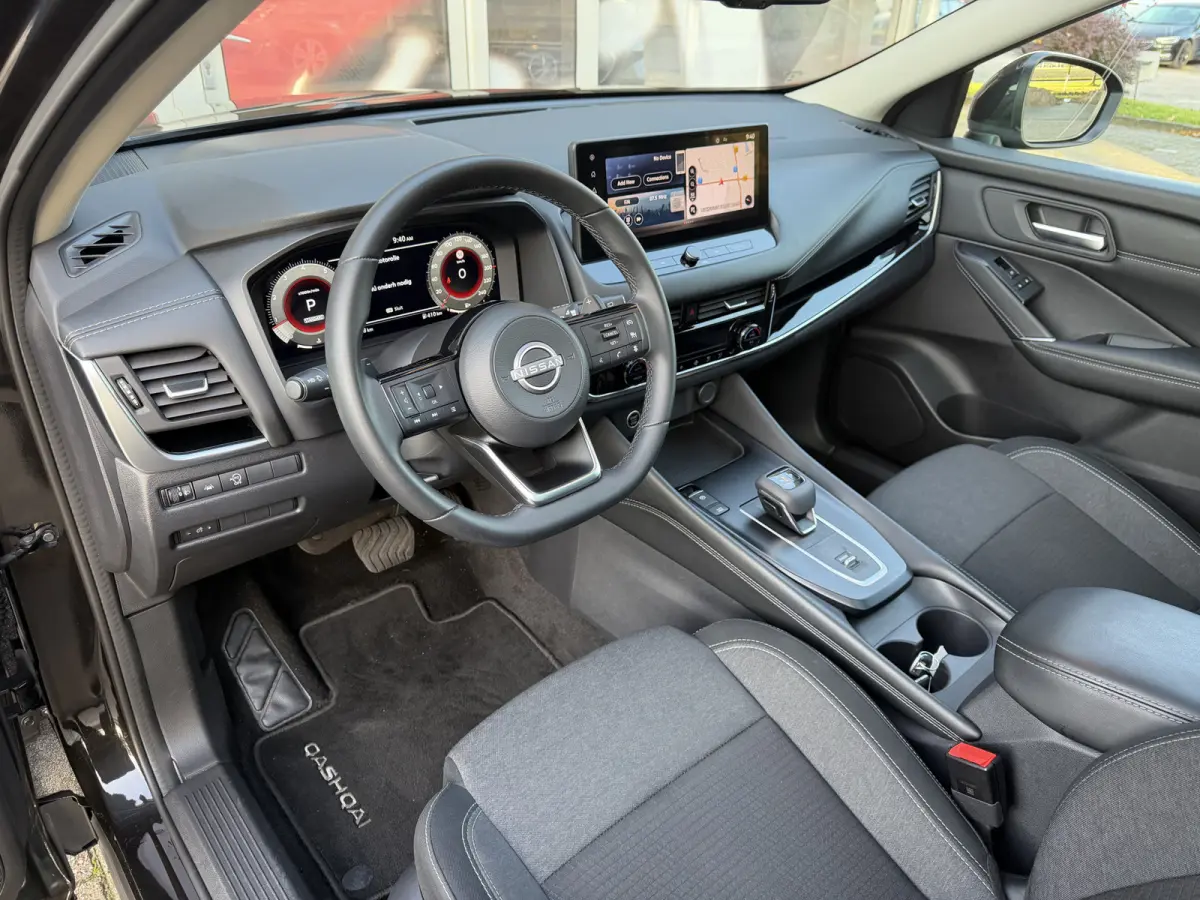 1.3 MHEV Xtronic N-Connecta / 360 Camera / Keyless / Carplay / Sensoren /
