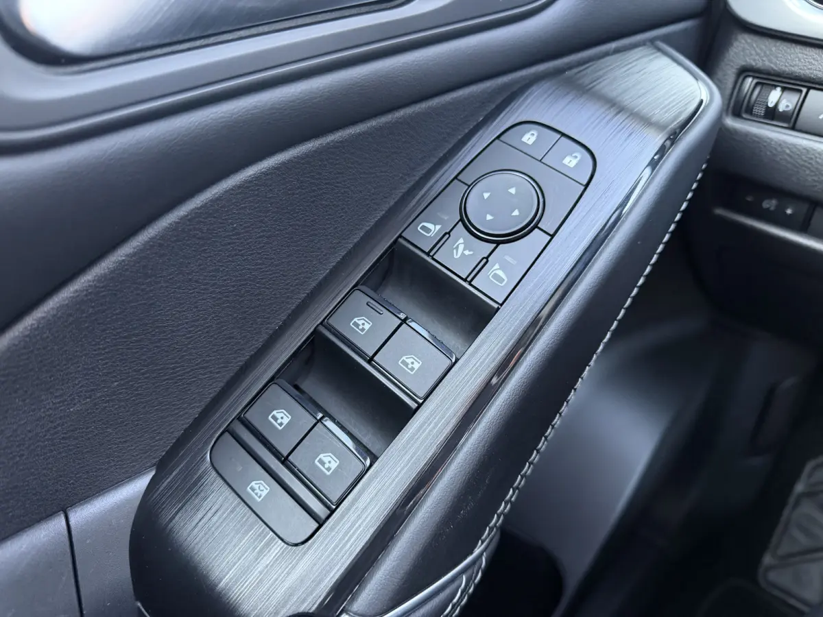 1.3 MHEV Xtronic N-Connecta / 360 Camera / Keyless / Carplay / Sensoren /