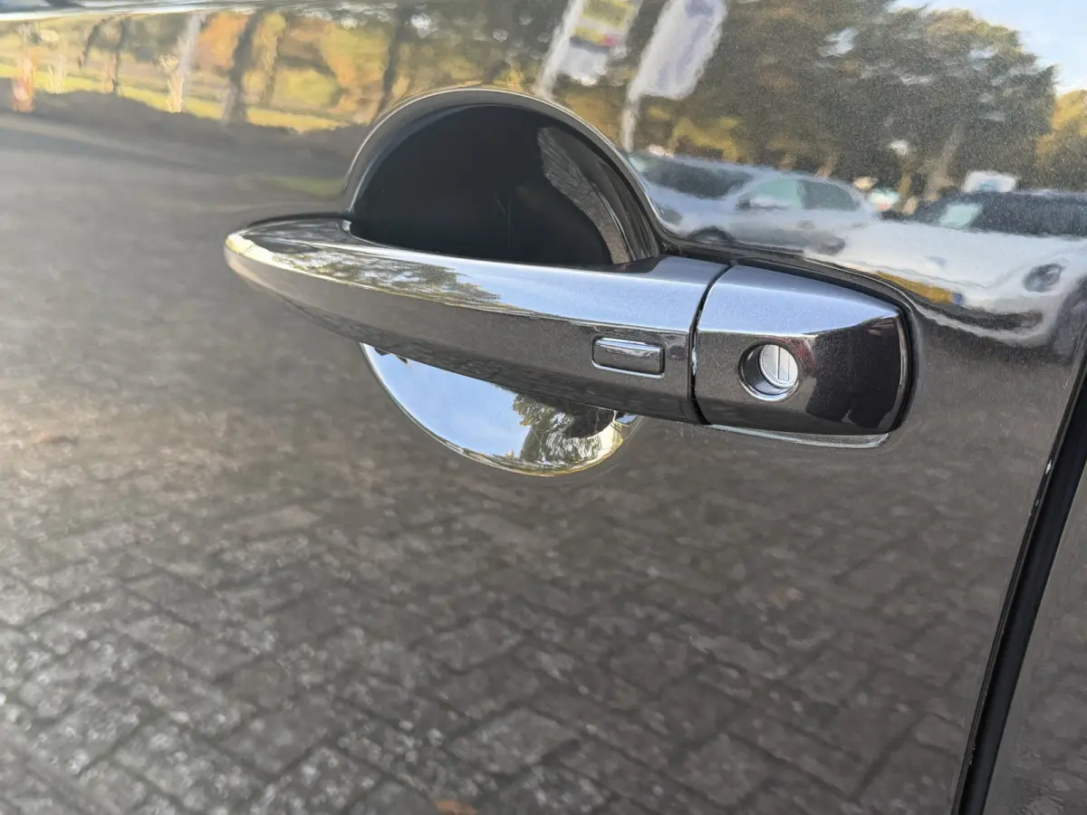 1.3 MHEV Xtronic N-Connecta / 360 Camera / Keyless / Carplay / Sensoren /