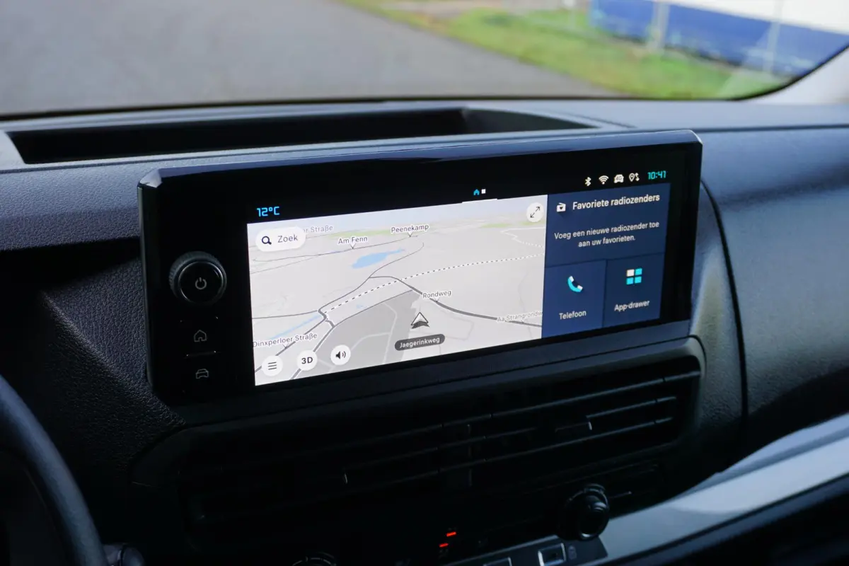 2.0 BlueHDI 145 L2 Automaat |Full-LED koplampen |Nieuwstaat |Groot scherm |Navi |Camera |Cruise |Carplay |2e airbag |Dode-hoek sensoren |Climate control |Betimmering