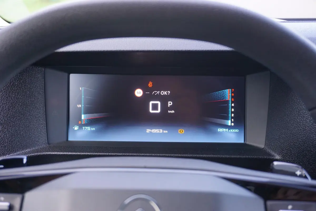 2.0 BlueHDI 145 L2 Automaat |Full-LED koplampen |Nieuwstaat |Groot scherm |Navi |Camera |Cruise |Carplay |2e airbag |Dode-hoek sensoren |Climate control |Betimmering