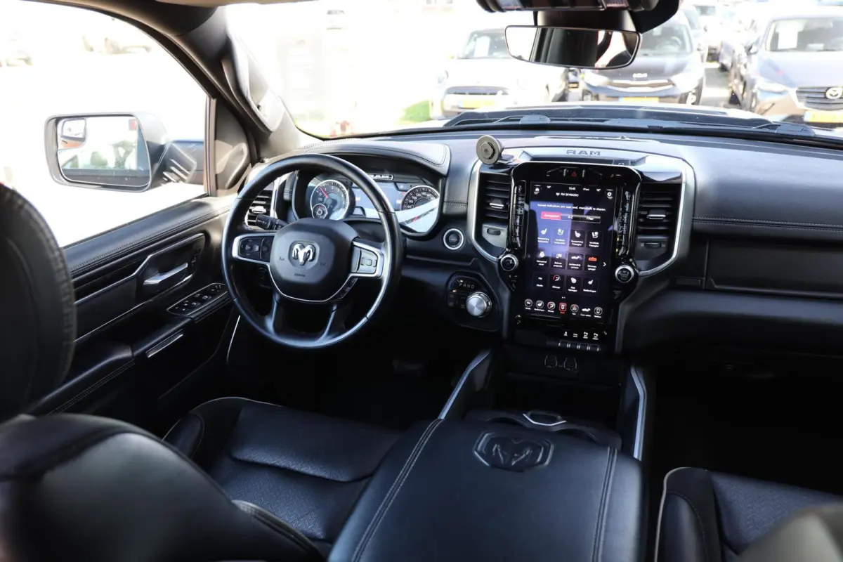 1500 4X4 5.7 V8 4x4 Crew Cab Laramie|Luchtvering|Diamondback|BTW|