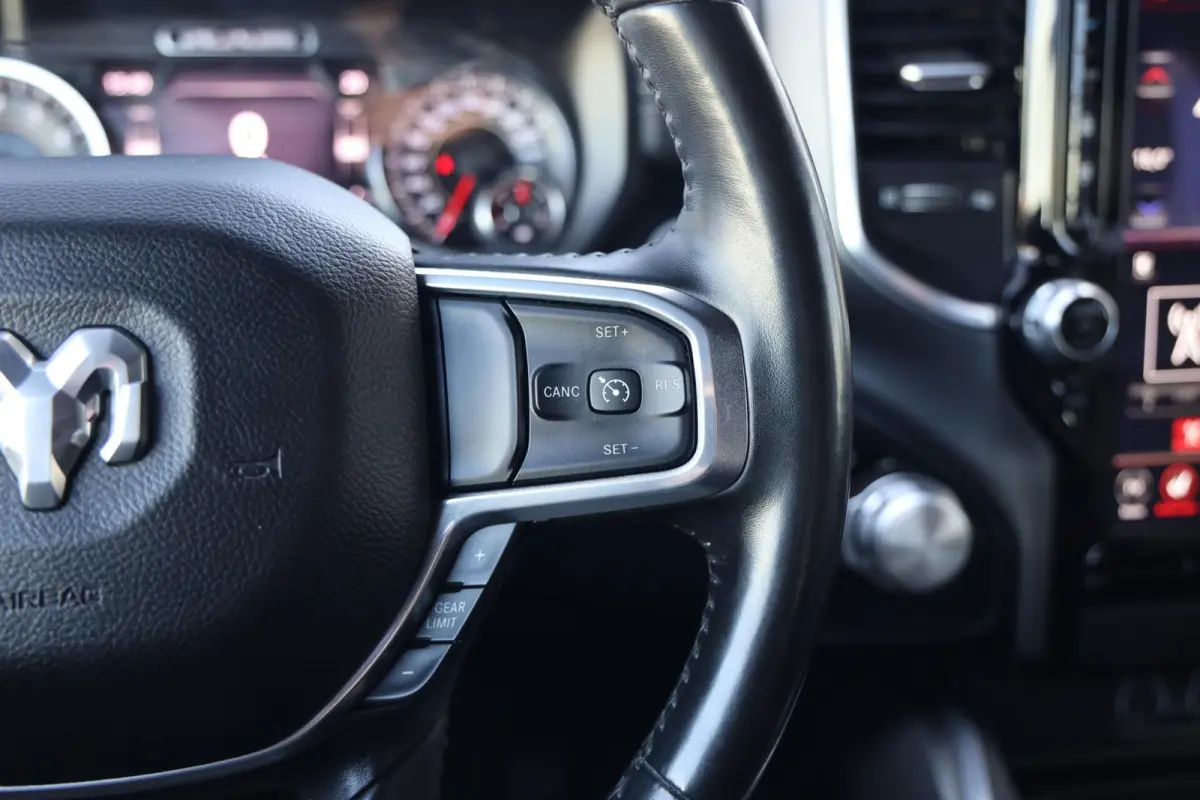 1500 4X4 5.7 V8 4x4 Crew Cab Laramie|Luchtvering|Diamondback|BTW|