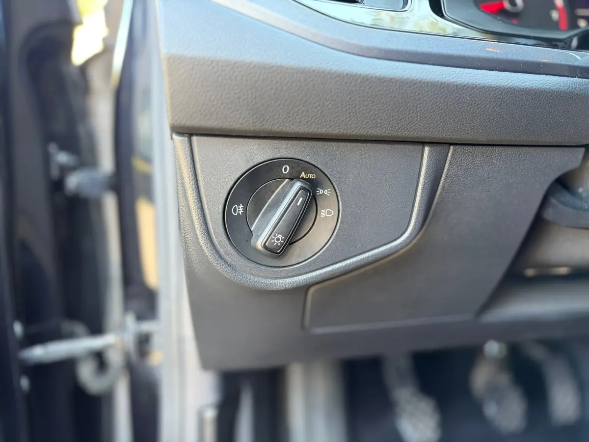 1.0 TSI Highline PANO I R - LINE I 1E EIG I PDC I CARPLAY I LEER