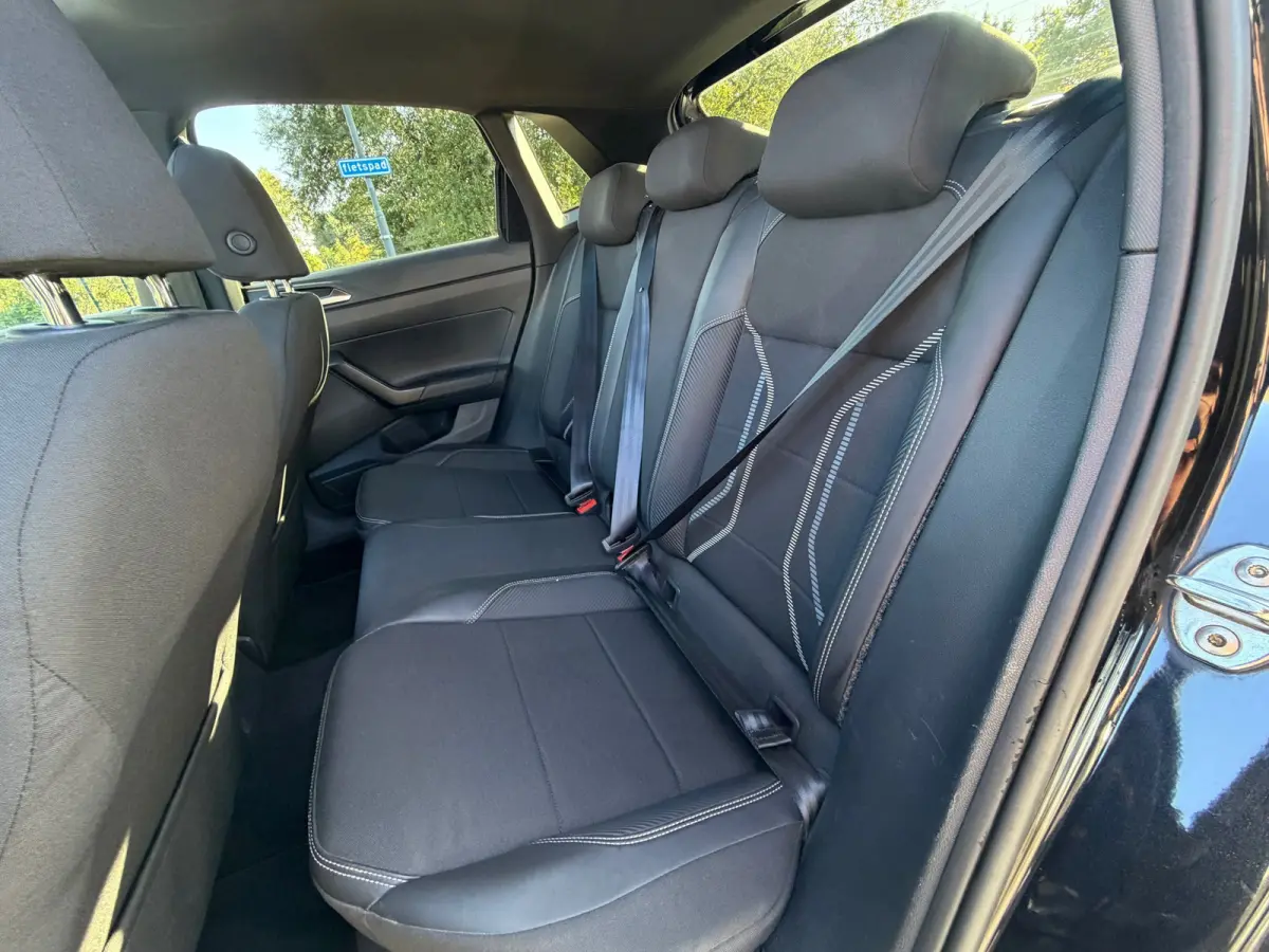 1.0 TSI Highline PANO I R - LINE I 1E EIG I PDC I CARPLAY I LEER