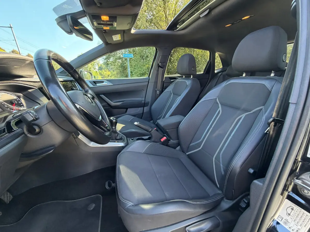 1.0 TSI Highline PANO I R - LINE I 1E EIG I PDC I CARPLAY I LEER