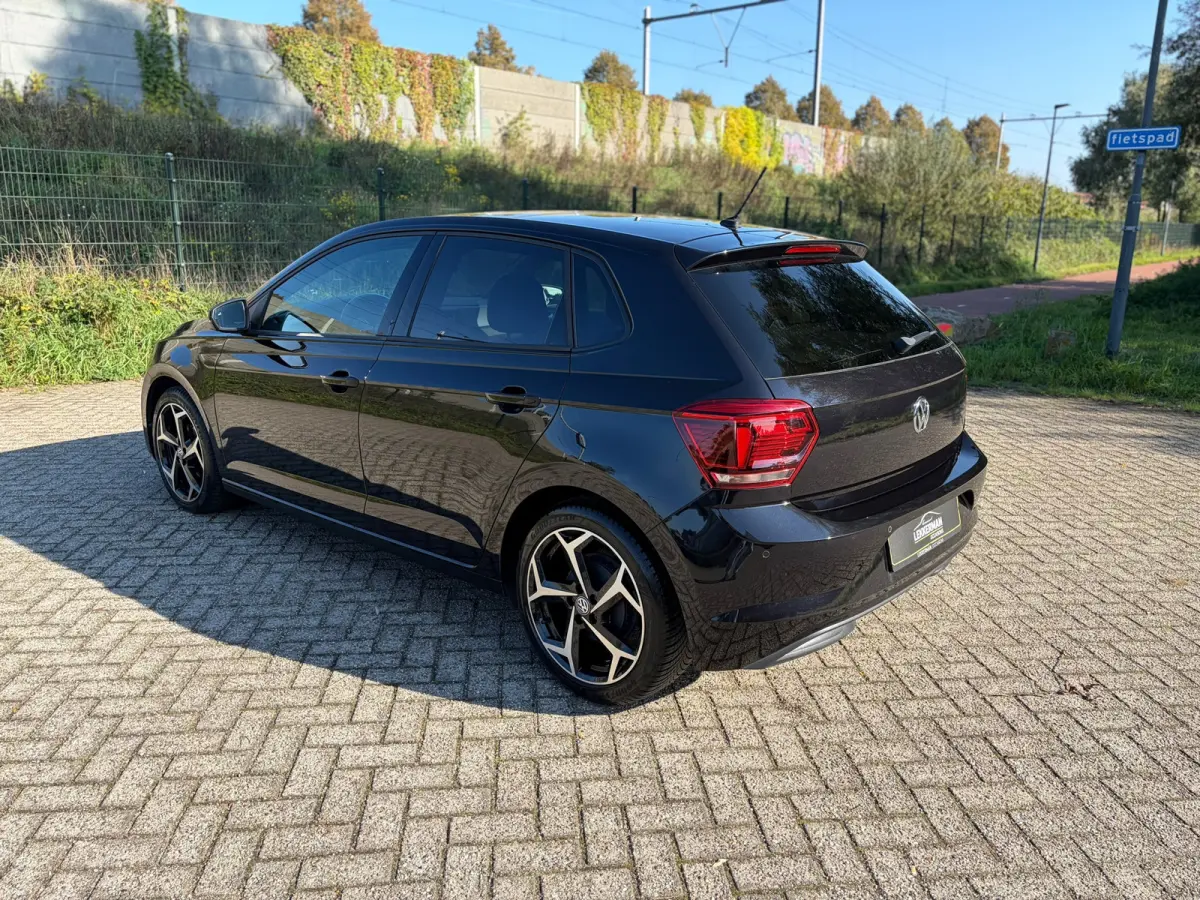 1.0 TSI Highline PANO I R - LINE I 1E EIG I PDC I CARPLAY I LEER