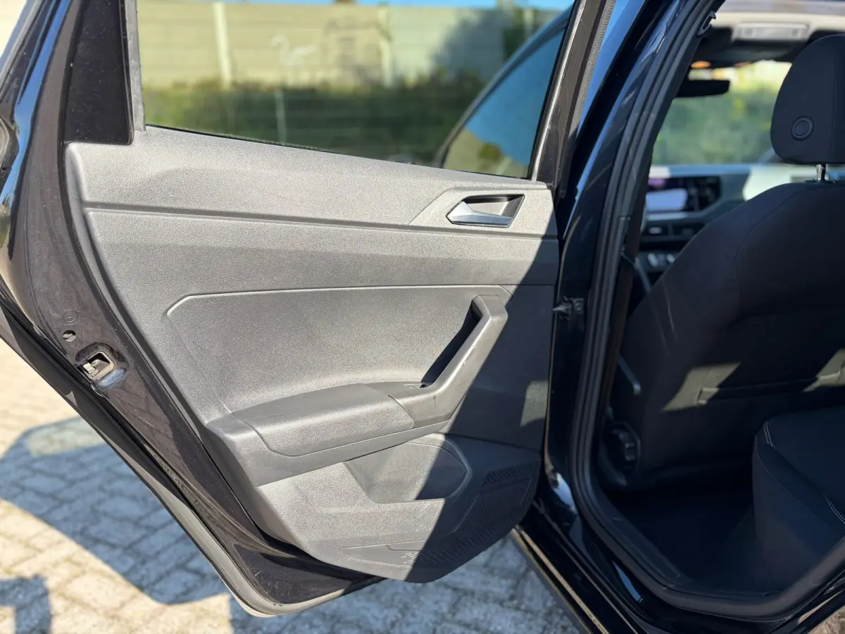 1.0 TSI Highline PANO I R - LINE I 1E EIG I PDC I CARPLAY I LEER